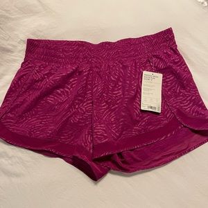 Athleta mesh 4” running short